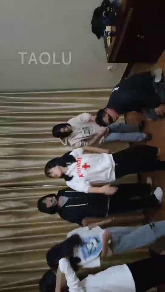 希希子S (25)